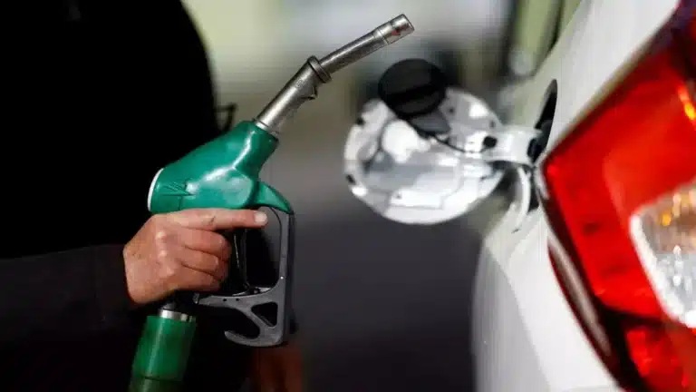 Petrol-Diesel Prices: आज से देशभर में सस्ता हुआ पेट्रोल-डीजल, लोकसभा चुनाव से पहले सरकार ने उठाया बड़ा कदम